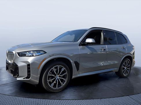 Certified 2026 BMW X5 sDrive40i w/ M Sport Package image 2
