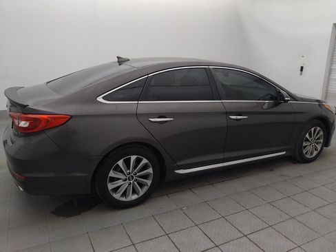 Used 2016 Hyundai Sonata Sport w/ Option Group 1V image 10