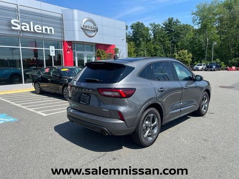 Used 2023 Ford Escape ST-Line w/ Tech Pack #1 AWD/4WD image 7