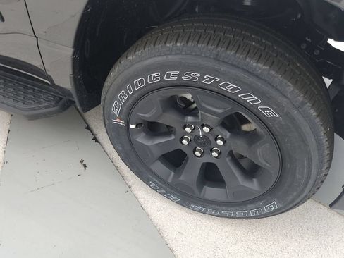 New 2026 RAM 1500 Express AWD/4WD image 31