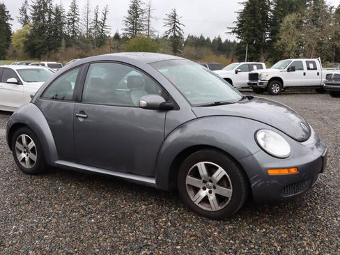 Used 2006 Volkswagen Beetle Coupe w/ Package 1 image 5