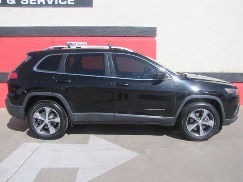 Used 2019 Jeep Cherokee Limited AWD/4WD image 1