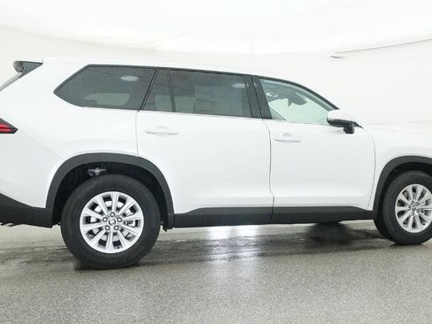 New 2026 Toyota Grand Highlander XLE image 48