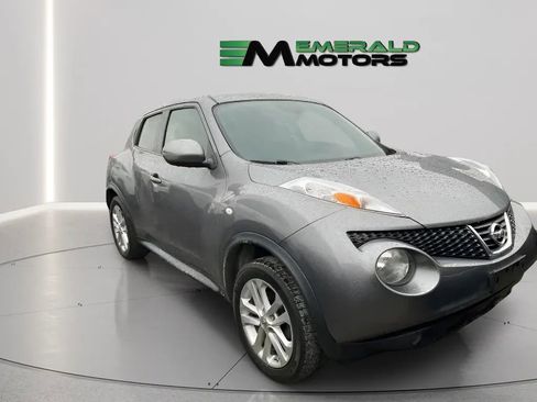 Used 2011 Nissan Juke SV AWD/4WD image 1