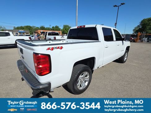 Used 2018 Chevrolet Silverado 1500 LT w/ All Star Edition AWD/4WD image 9