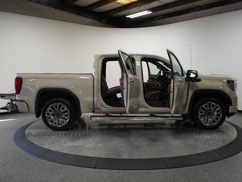 New 2026 GMC Sierra 1500 Denali Ultimate AWD/4WD image 11