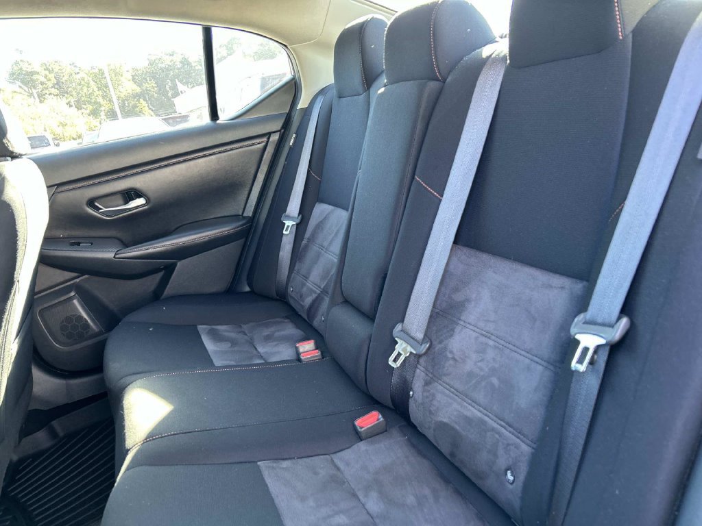 Used 2022 Nissan Sentra SR w/ Trunk Package FWD image 14