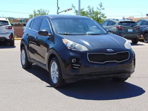 Used 2017 Kia Sportage LX AWD/4WD image 9