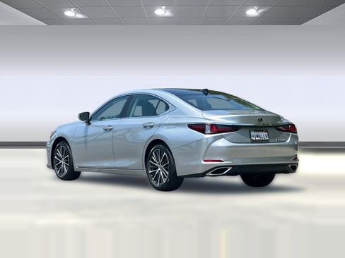 Certified 2025 Lexus ES 350 w/ Premium Package FWD image 3