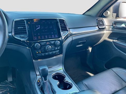 Used 2019 Jeep Grand Cherokee Trailhawk w/ Trailhawk Luxury Group AWD/4WD image 24
