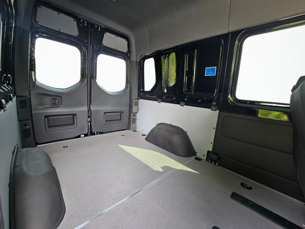 New 2026 Mercedes-Benz Sprinter 2500 image 24