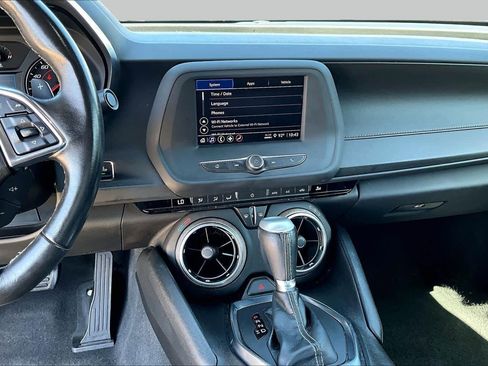 Used 2023 Chevrolet Camaro LT RWD image 7