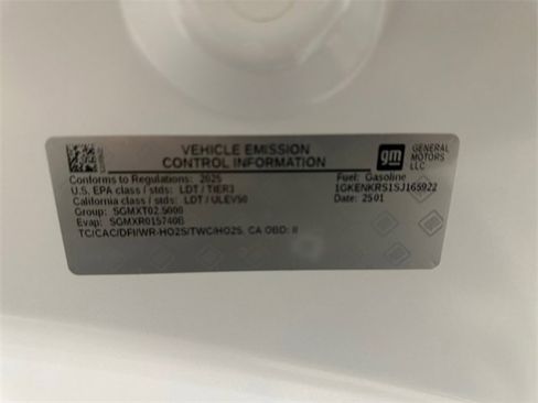 Used 2025 GMC Acadia Elevation image 18