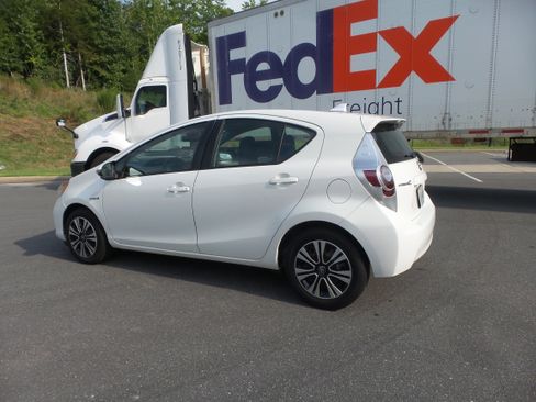Used 2013 Toyota Prius C One FWD image 13
