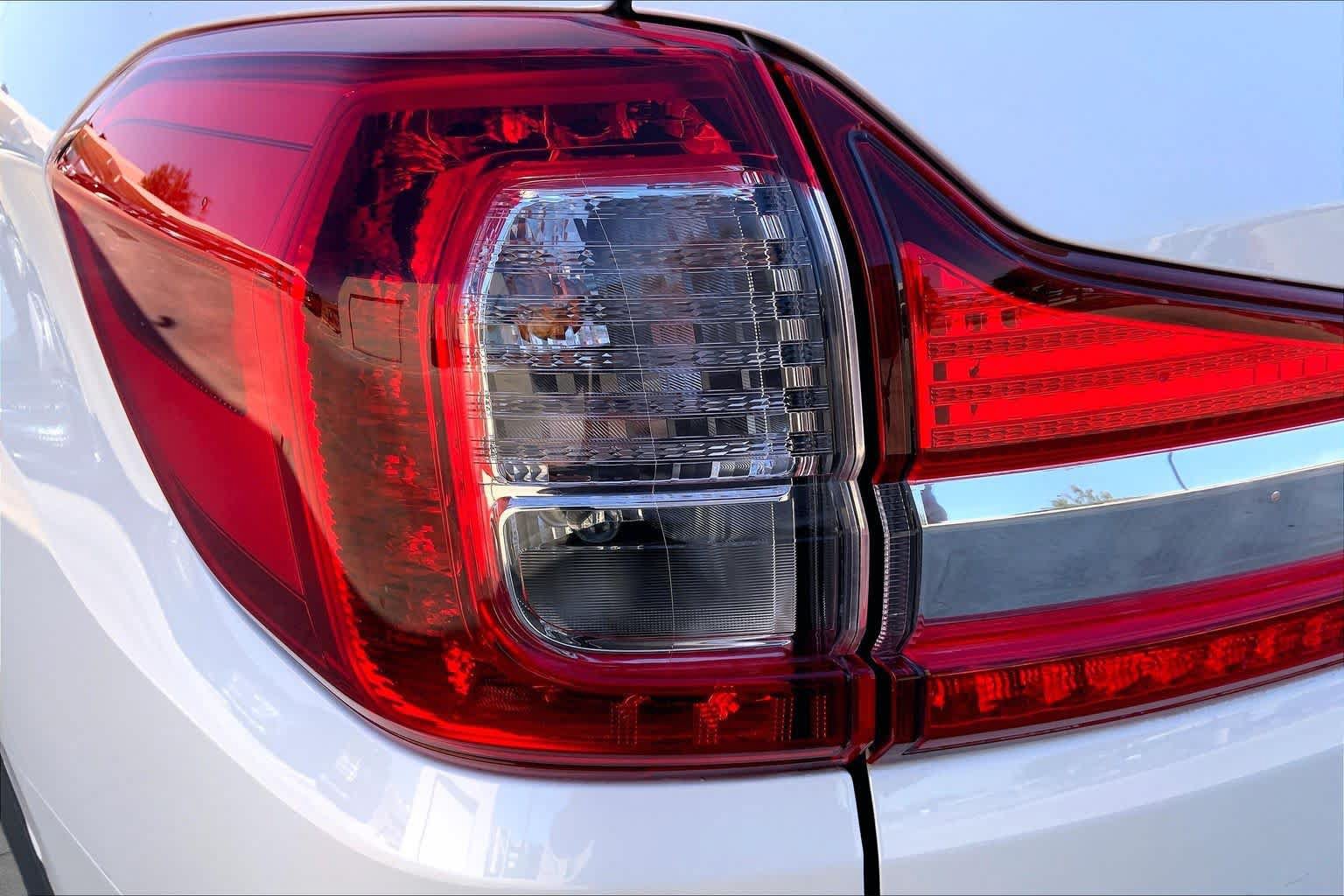 Used 2021 Subaru Ascent Limited AWD/4WD image 27