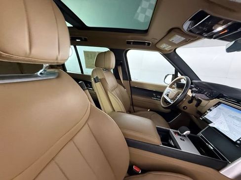 Used 2025 Land Rover Range Rover SE AWD/4WD image 47