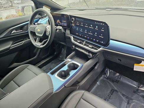 New 2026 Chevrolet Equinox EV LT FWD image 10