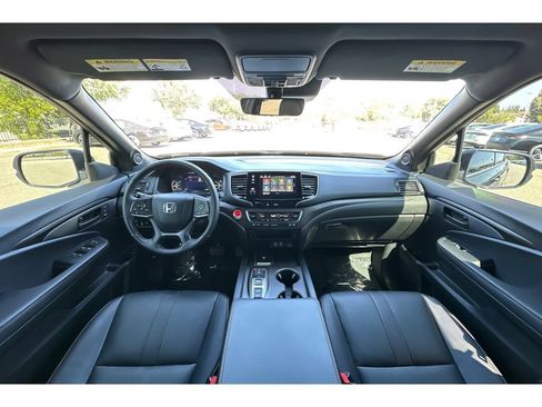 Used 2025 Honda Passport TrailSport image 15