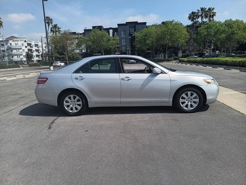 Used 2007 Toyota Camry XLE image 4