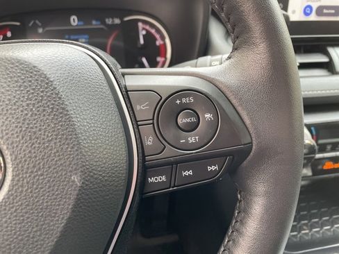 Used 2025 Toyota RAV4 XLE image 16