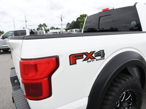 Used 2020 Ford F150 Lariat w/ Equipment Group 502A Luxury AWD/4WD image 7