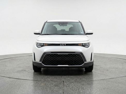 Used 2025 Kia Soul LX w/ LX Technology Package image 2
