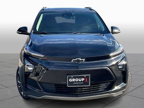 Used 2022 Chevrolet Bolt EUV Premier w/ Sun & Sound Package image 4
