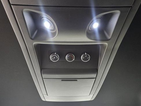 Used 2019 Dodge Grand Caravan GT image 38