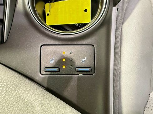 Used 2022 Toyota Camry XSE image 25