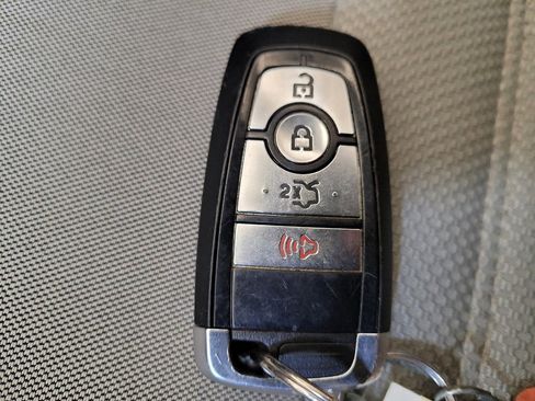 Used 2018 Ford Fusion S image 32