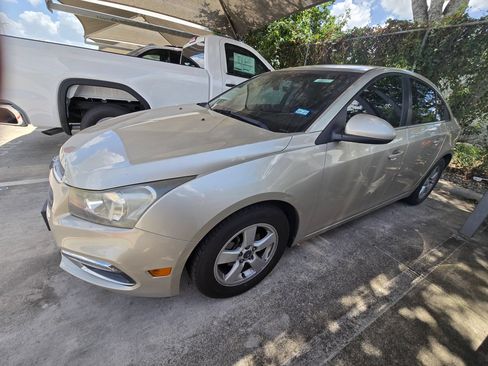 Certified 2016 Chevrolet Cruze LT FWD image 4