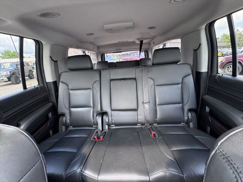 Used 2020 GMC Yukon XL SLT w/ Open Road Package AWD/4WD image 11