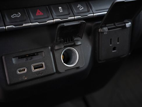 Used 2021 GMC Sierra 1500 SLE image 16