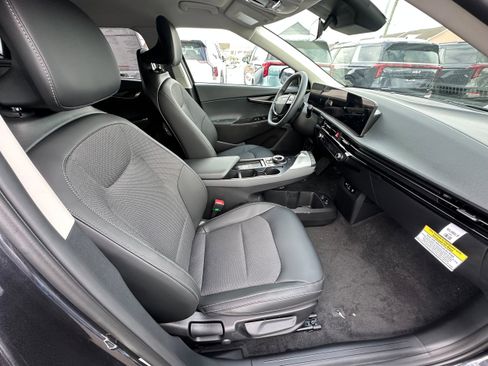 New 2025 Kia EV6 Light image 25