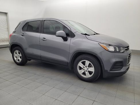 Used 2020 Chevrolet Trax LS w/ Tint and Cruise Package FWD image 11