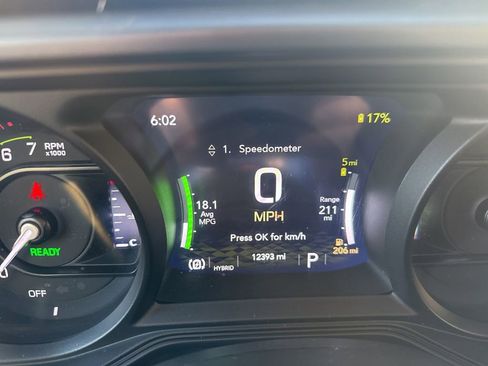 Certified 2025 Jeep Wrangler Unlimited Sahara AWD/4WD image 19