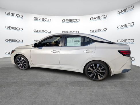 New 2025 Nissan Sentra SV w/ SV Premium Package FWD image 5