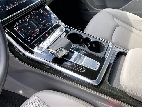 Used 2023 Audi Q7 3.0T Prestige image 18