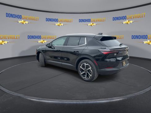 New 2026 Chevrolet Equinox EV LT image 9