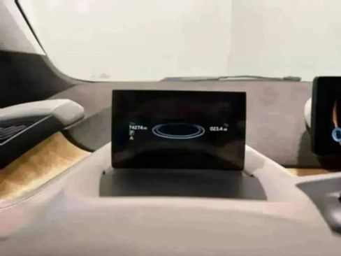 Used 2014 BMW i3 with Range Extender image 17