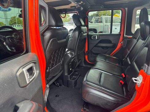 Used 2019 Jeep Wrangler Unlimited Rubicon AWD/4WD image 28