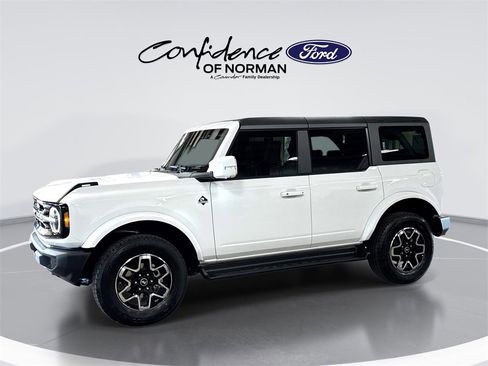 New 2025 Ford Bronco Outer Banks image 4