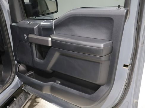 Used 2020 Ford F150 XLT w/ Equipment Group 302A Luxury AWD/4WD image 25