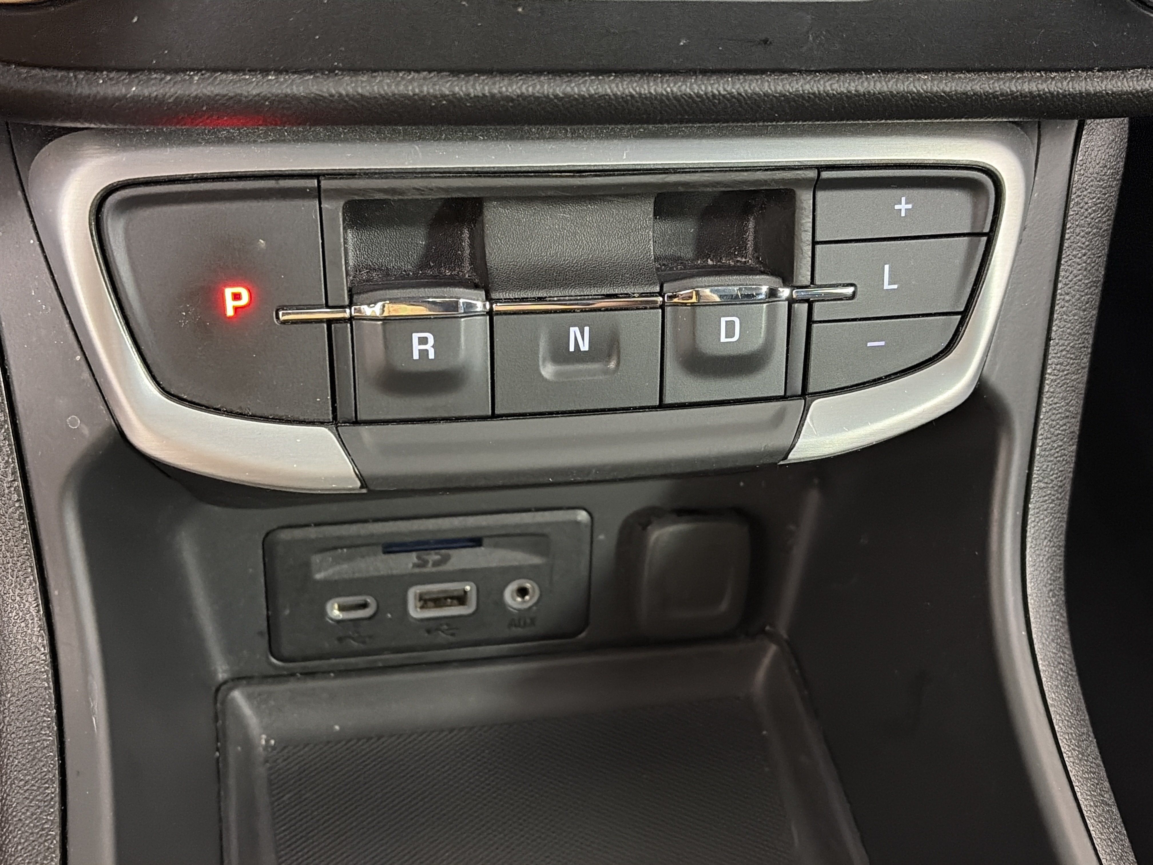 Certified 2024 GMC Terrain SLT AWD/4WD image 25