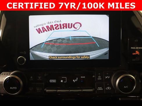 Used 2023 Toyota Highlander XLE image 25