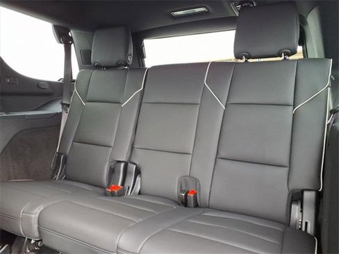 New 2026 Cadillac Escalade Luxury image 7