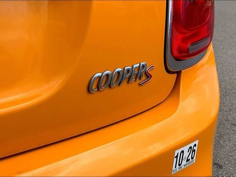 Used 2015 MINI Cooper S image 8