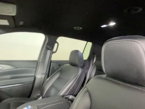 Used 2024 Chevrolet Traverse LS FWD image 19