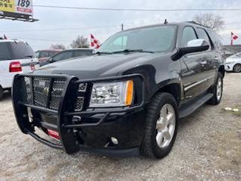 Used 2011 Chevrolet Tahoe LTZ image 4