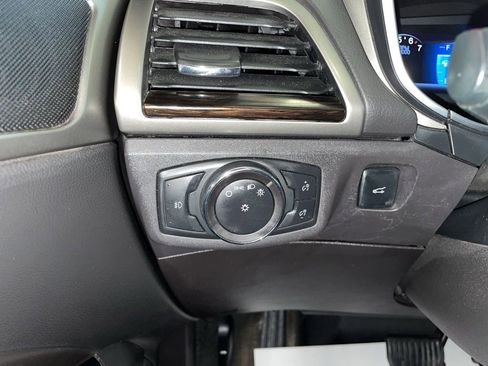 Used 2014 Ford Fusion SE w/ Equipment Group 202A image 22